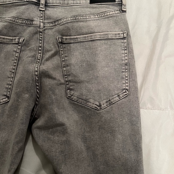 Express Skinny Stretch Jeans - Picture 6 of 9